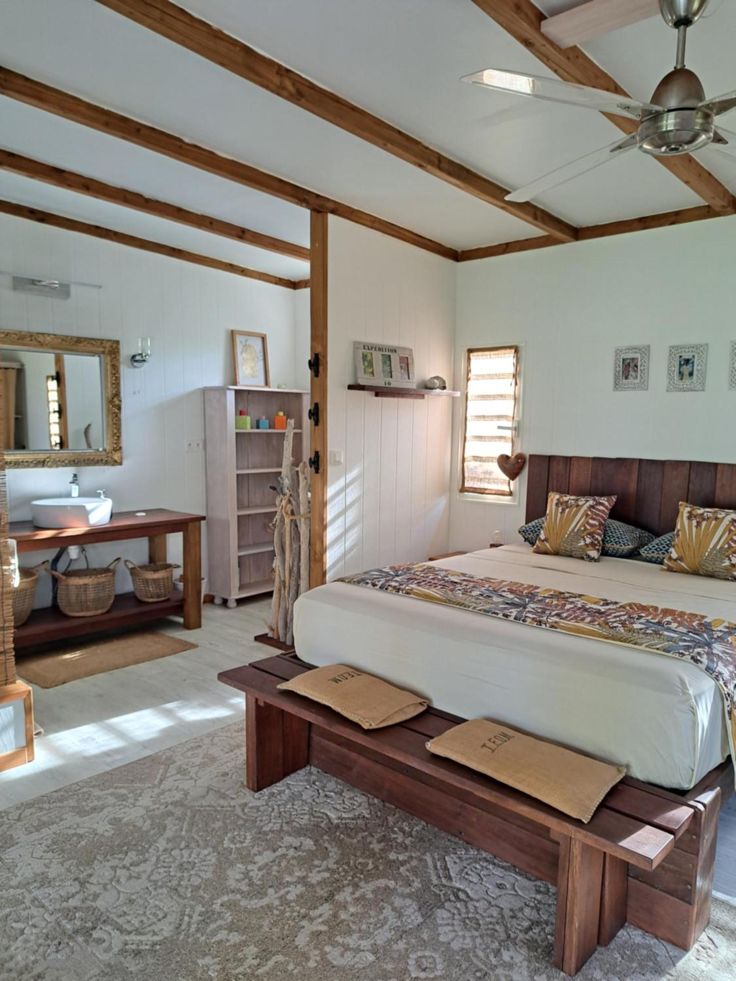 Breeze Ocean Bungalow موريا المظهر الخارجي الصورة